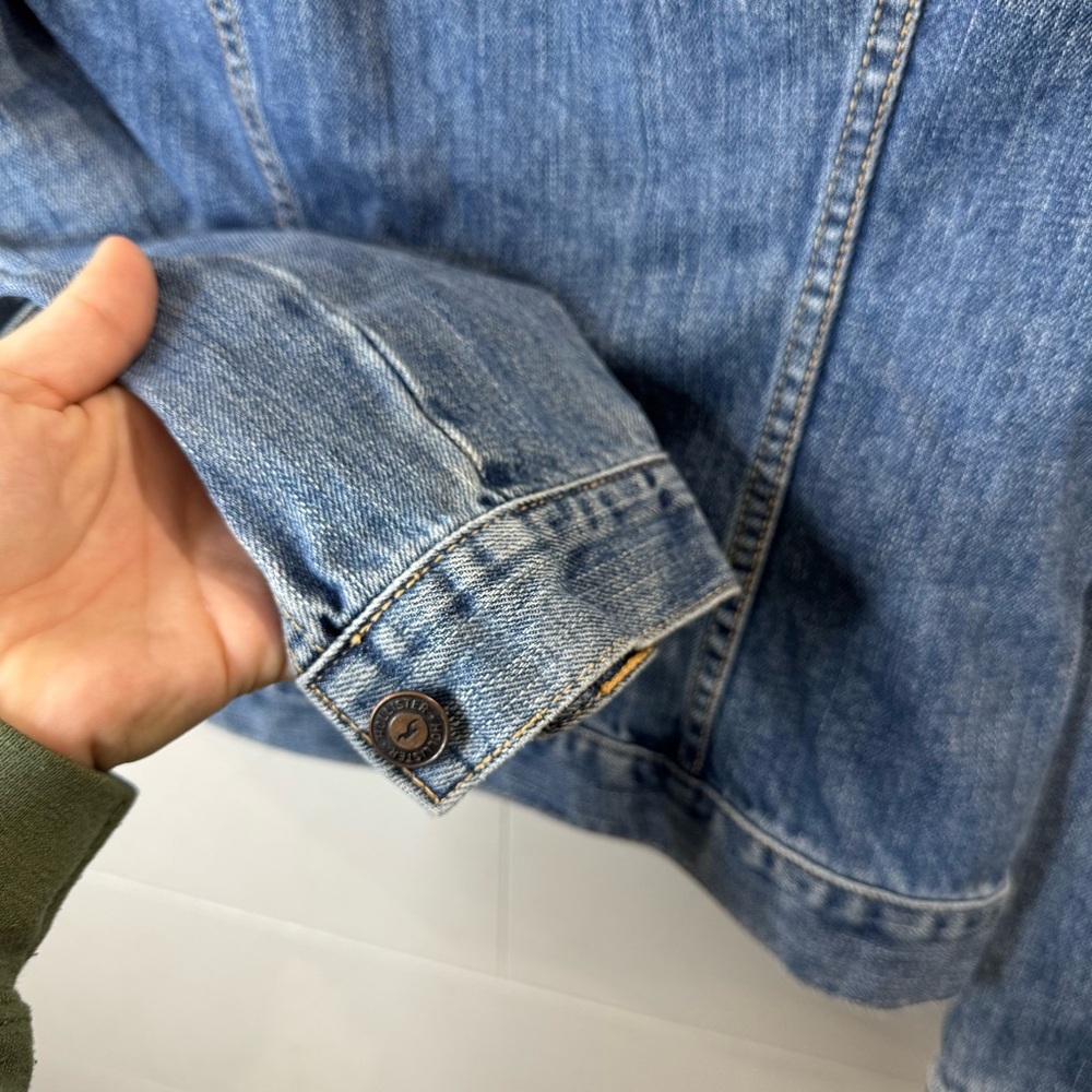 Hollister Women's Blue Denim Jacket Y2K Size XS - Picture 7 of 9